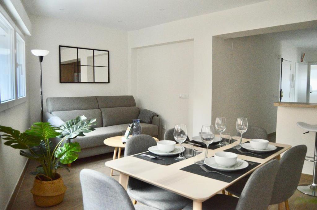 Apartamento Turistico Clavellinas IV Caces Екстериор снимка