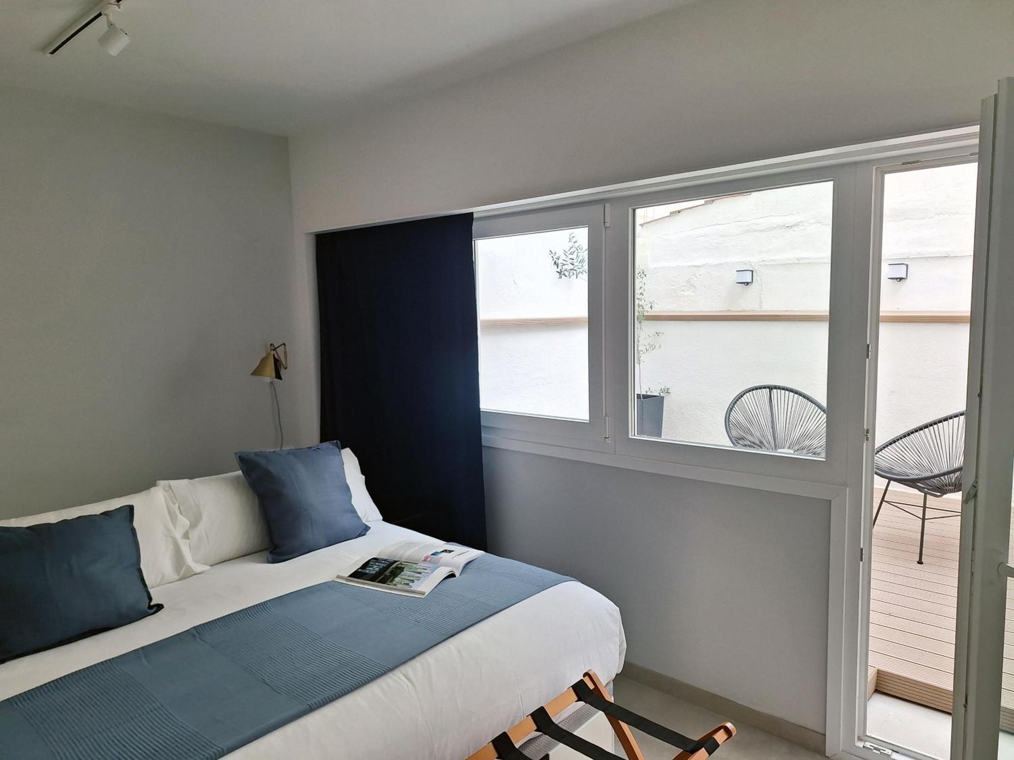 Apartamento Turistico Clavellinas IV Caces Екстериор снимка